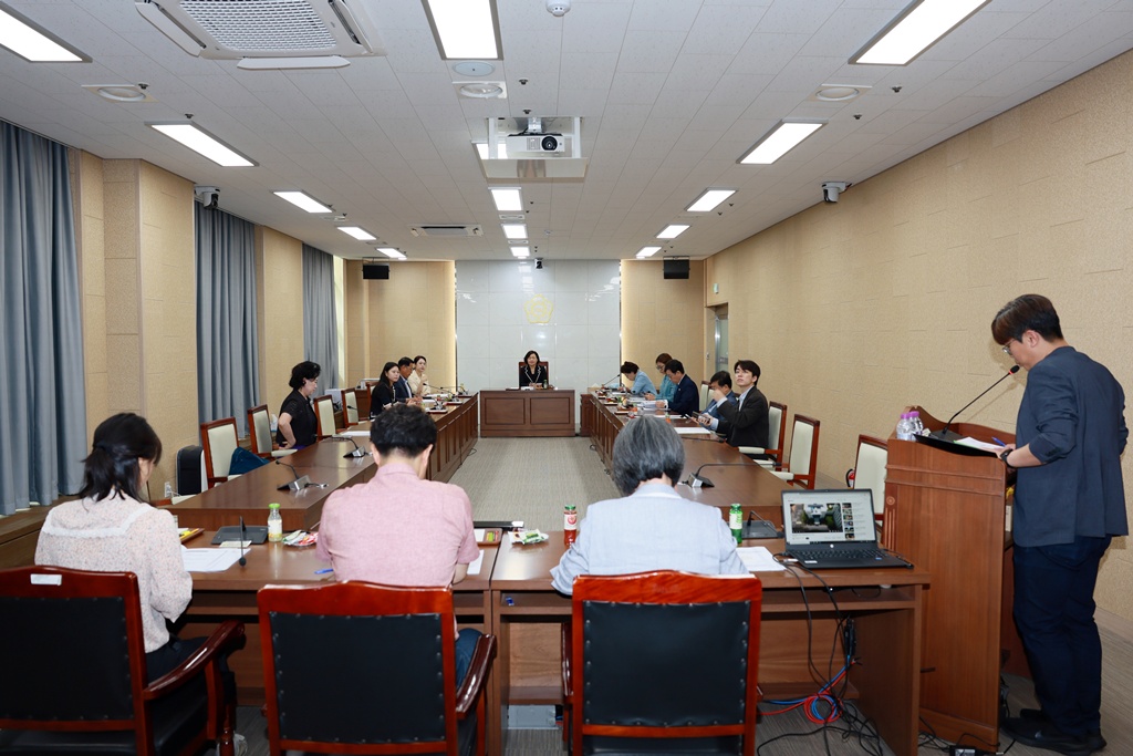 '7월 의원 정례간담회 및 제9대 연수구의회 3주년 기념 행사' 게시글의 사진(2) '5D9A1158.JPG'