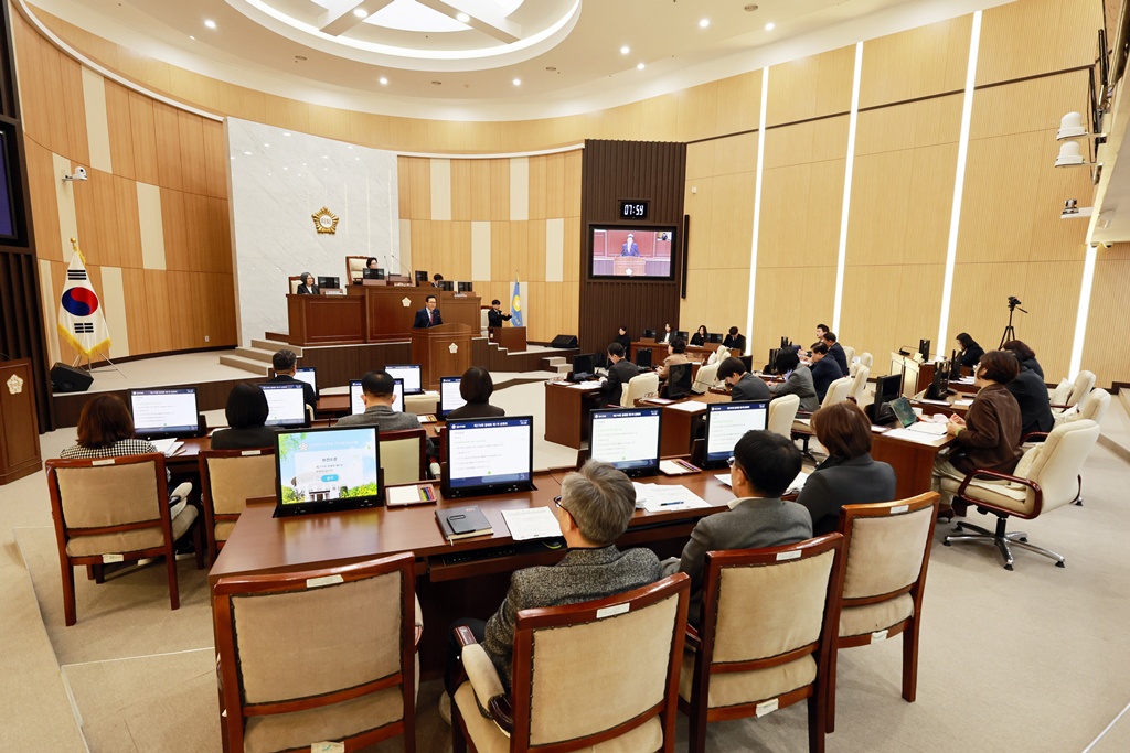 '제276회 연수구의회(정례회) 제 1차 본회의/ 2025.11.18(화)' 게시글의 사진(21) '5D9A6113.JPG'