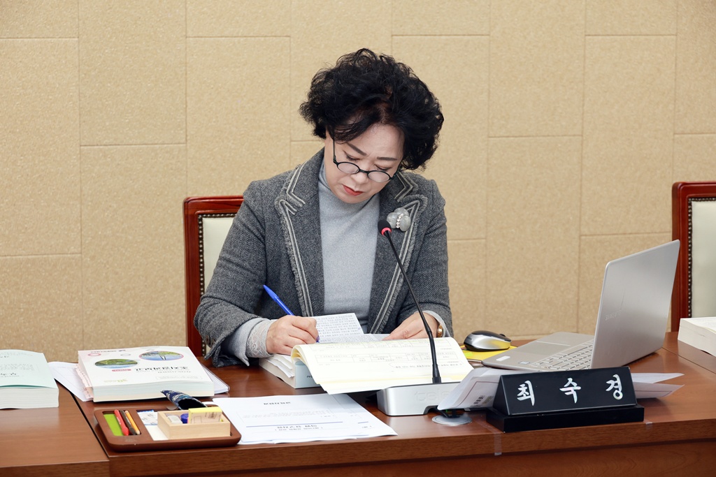 '제276회 연수구의회(정례회) 자치도시위원회_2025년도 행정사무감사/ 2025.11.20(목)~11.27(목)' 게시글의 사진(18) '5D9A6754.JPG'