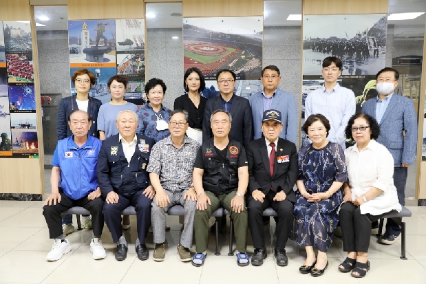 '연수구보훈회관,자유총연맹,바르게살기운동 연합회 방문' 게시글의 사진(5) '22072516401576629.jpg' '연수구보훈회관,자유총연맹,바르게살기운동 연합회 방문' 게시글의 사진(5) '22072516401576629.jpg'