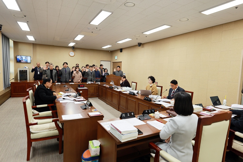 '제276회 연수구의회(정례회) 자치도시위원회_2025년도 행정사무감사/ 2025.11.20(목)~11.27(목)' 게시글의 사진(6) '5D9A6210.JPG'