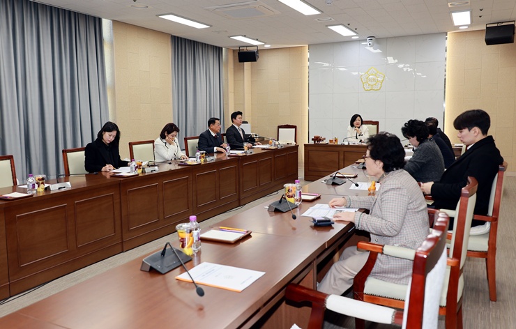 '연수구의회 12월 의원 정례 간담회 / 2025년 12월4일(목)' 게시글의 사진(6) '5D9A8807.JPG'