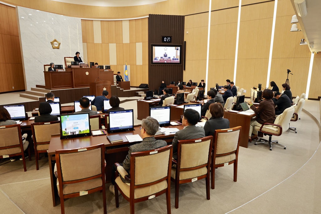 '제276회 연수구의회(정례회) 제 1차 본회의/ 2025.11.18(화)' 게시글의 사진(19) '5D9A6093.JPG'