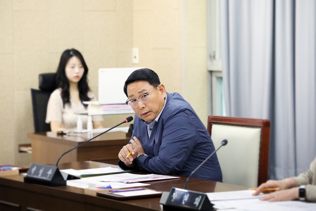 '제274회 연수구의회(임시회) 제1차 운영위원회/ 2025.09.04(목)' 게시글의 사진(5) '1I0A7942.JPG'