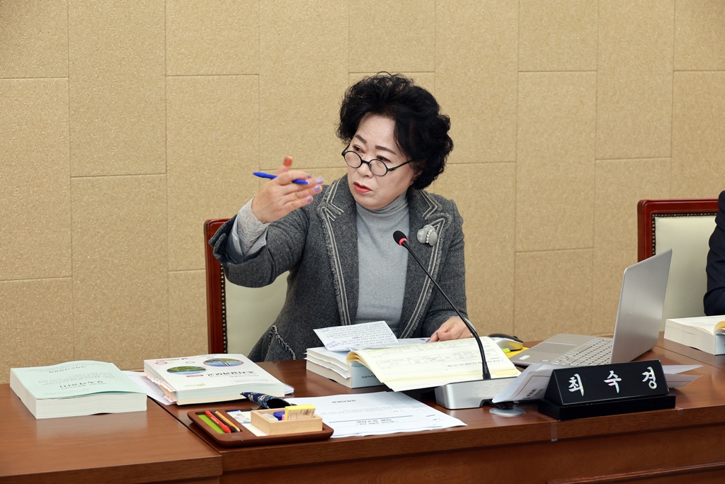 '제276회 연수구의회(정례회) 자치도시위원회_2025년도 행정사무감사/ 2025.11.20(목)~11.27(목)' 게시글의 사진(19) '5D9A6762.JPG'