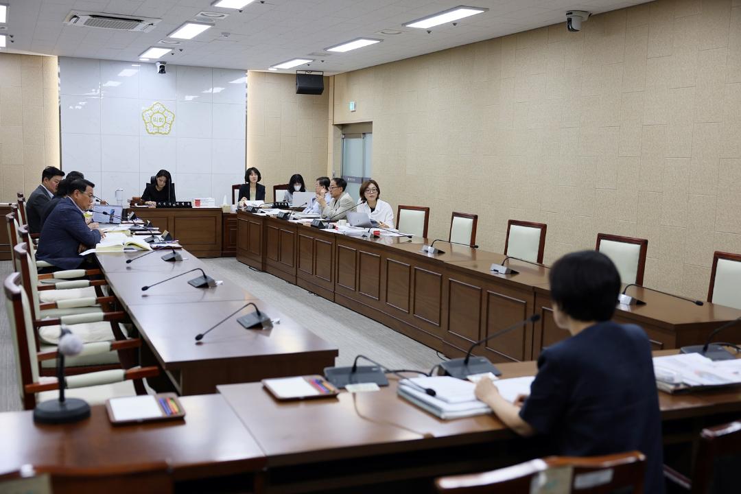'제273회 연수구의회(정례회) 예산결산특별위원회/  2025.06.24(화)~25(수)' 게시글의 사진(26) '5D9A0231.JPG'