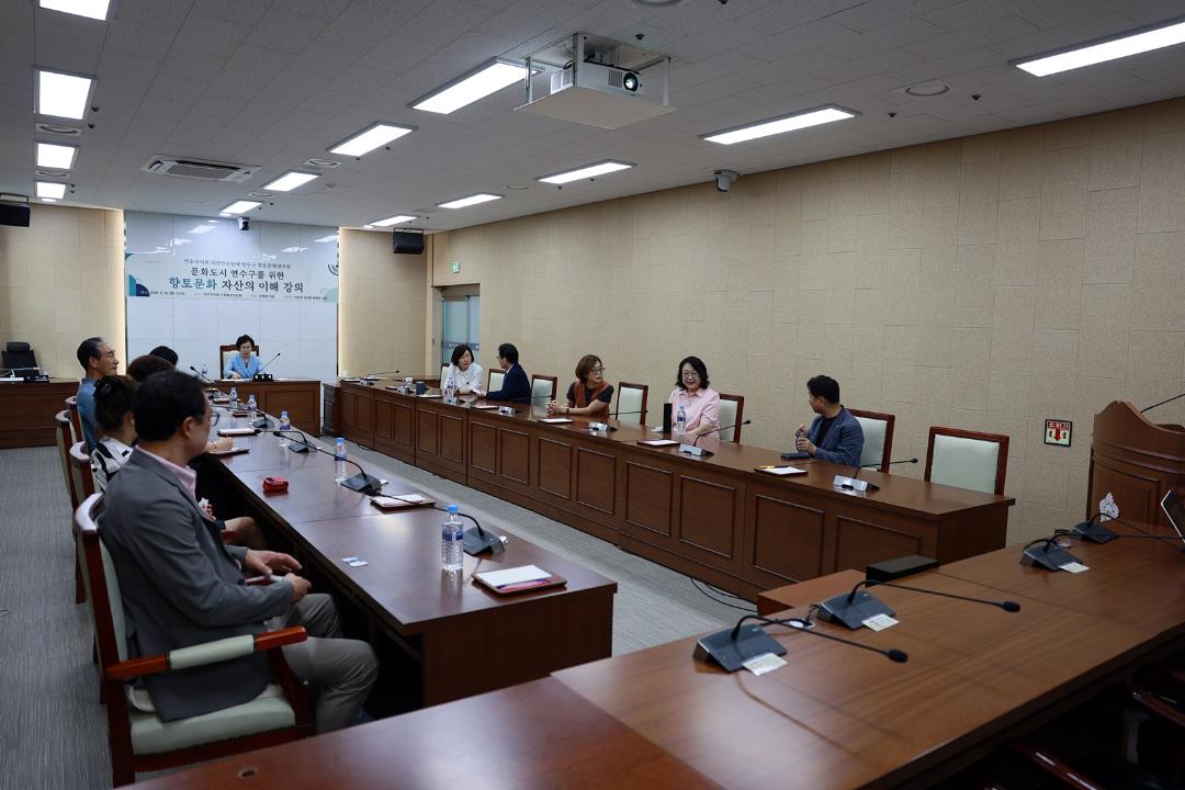'문화도시 연수구를 위한 "향토문화 자산의 이해 강의"(연수구 향토문화 연구회)/ 2025.06.30(월)' 게시글의 사진(3) '5D9A0586.JPG'