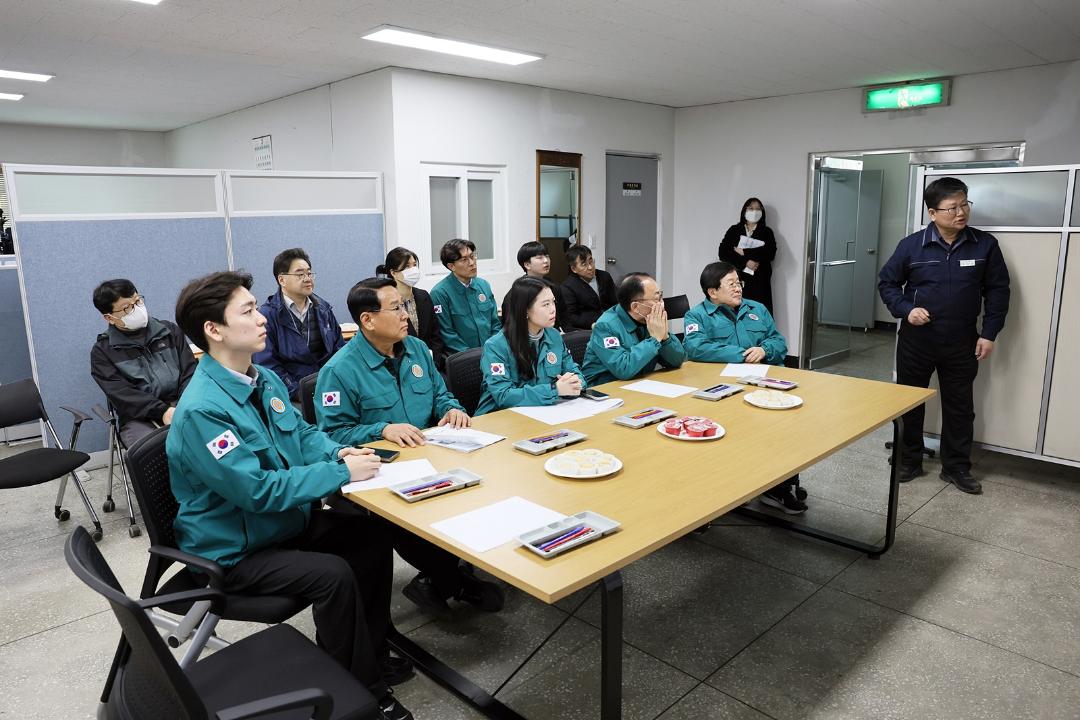 '제271회 연수구의회(임시회) 자치도시위원회 현장방문_옹암체육관, 연수공동구/ 2025.3.13(목)' 게시글의 사진(7) '5D9A5415.JPG'