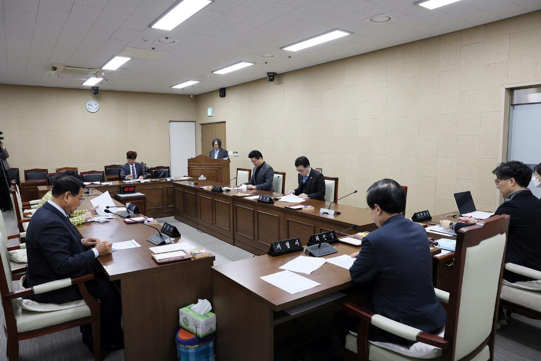 '제271회 연수구의회(임시회) 운영위원회/ 2025.03.20(목)' 게시글의 사진(5) '5D9A6025.JPG'