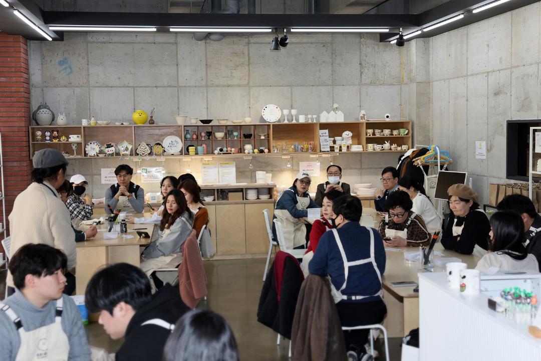 '2025년 연수구의회 직무연수(이천도자예술마을 견학)/ 2025.2.27(목)' 게시글의 사진(3) '5D9A4460.JPG'