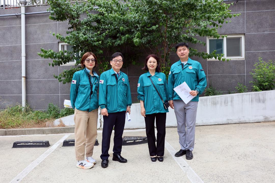 '제273회 연수구의회(정례회) 기획복지위원회 현장방문(인천연수지역자활센터, 연수구노인교실, 선학별빛도서관)/ 2025.06.13(금)' 게시글의 사진(12) '5D9A8735.JPG'